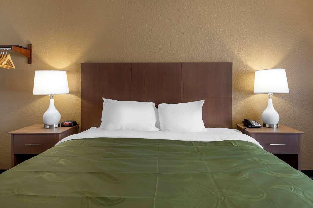 Quality Inn Saint Petersburg North-Tampa Bay Camera foto